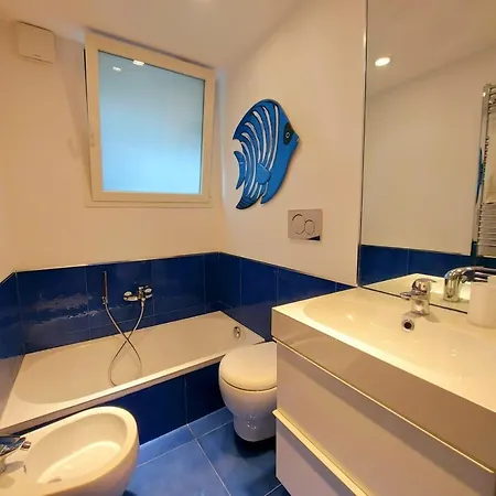 Sehr Moderne Mit Mediterranem Flair Und Hangematten Im Garten Apartmán