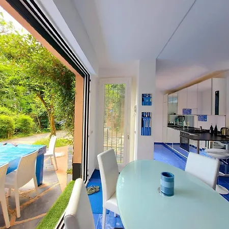 Sehr Moderne Mit Mediterranem Flair Und Hangematten Im Garten